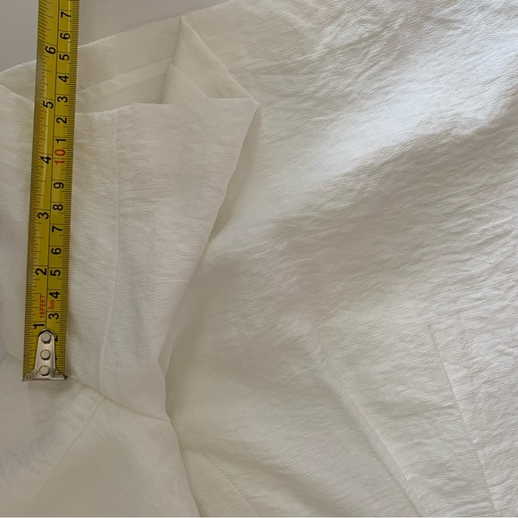 Vince Camuto  NEW women’s solid shorts - size 4 - Picture 9 of 14